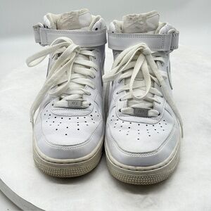 Nike Air Force 1 07 Mid Wmns “Triple White” Size  7.5